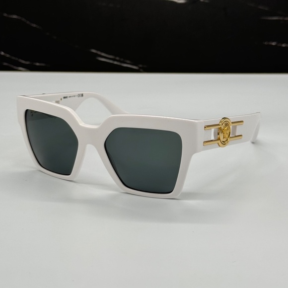 NEW MOD 4458 314/87 VERSACE VE4458 314/87 WHITE WOMEN VE4458 31487 SUNGLASSES - Picture 1 of 11